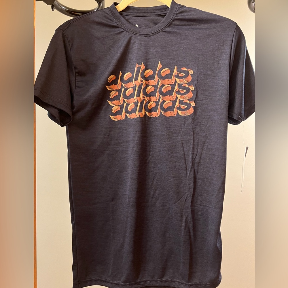 NWT. Mens Adidas Tee. Sz S